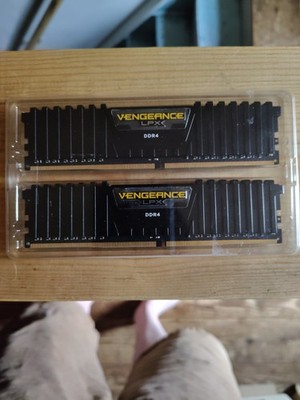 Corsair Vengeance LPX 16GB (2 x 8GB) PC4-19200 (DDR4-2400) Memory...