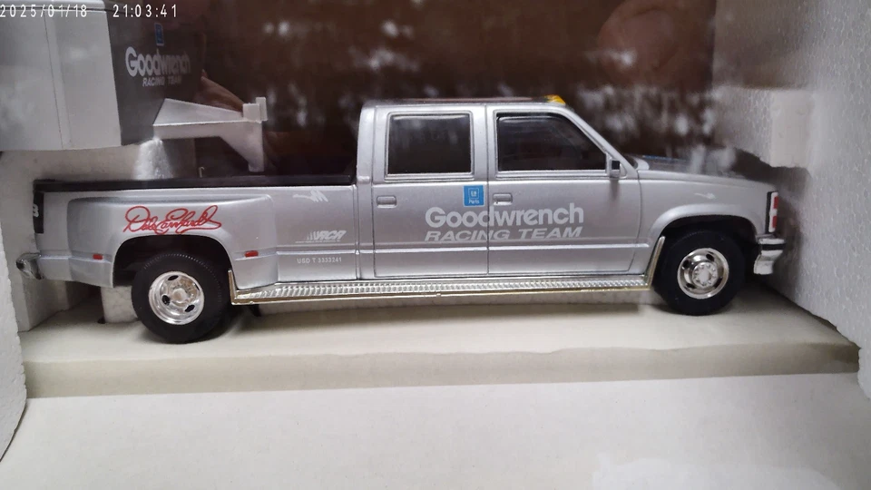 1/24 Brookfield Set 1993 Goodwrench #3 Silver Incentive Show Trailer - Image 2 of 4