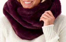 Nuage Women's  Faux Fur Infinity Scarf Mahogany One Size