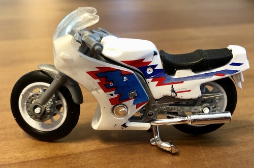 Yatming Sport Bike Motorcycle White w/Fairing # 1336 - About 1:26 Scale Red Blue - Picture 8 of 14