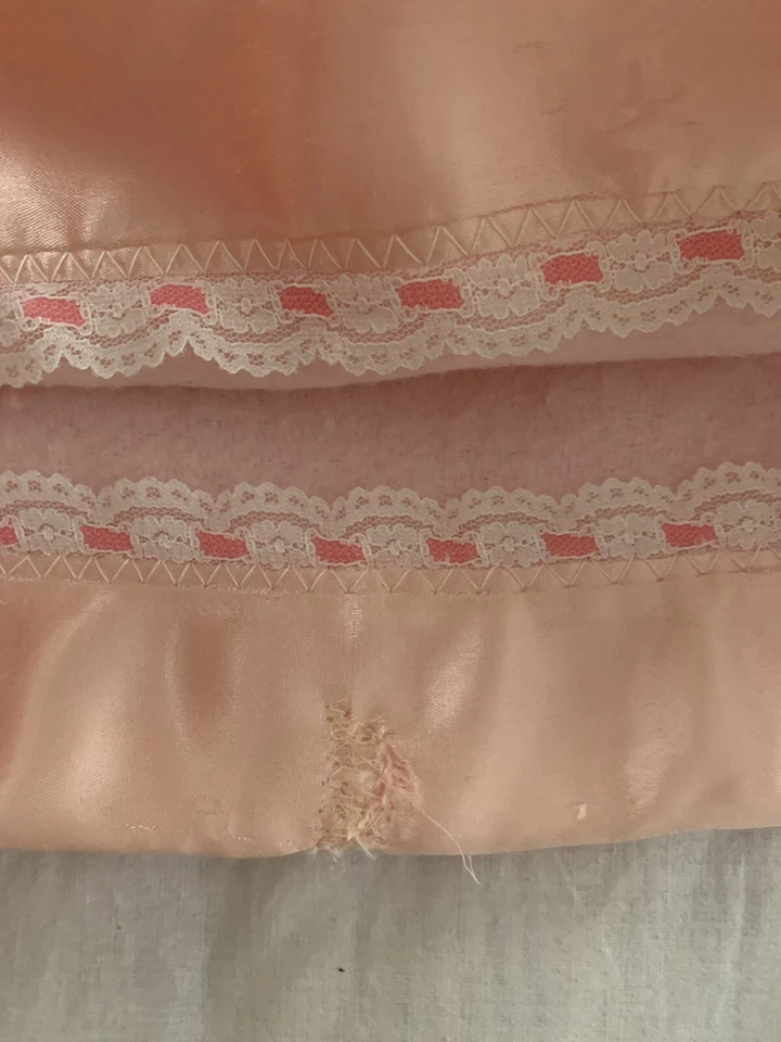 Vintage Homestead 100% Acrylic Baby Blanket and Wrappie Set Pink - Image 4 of 4