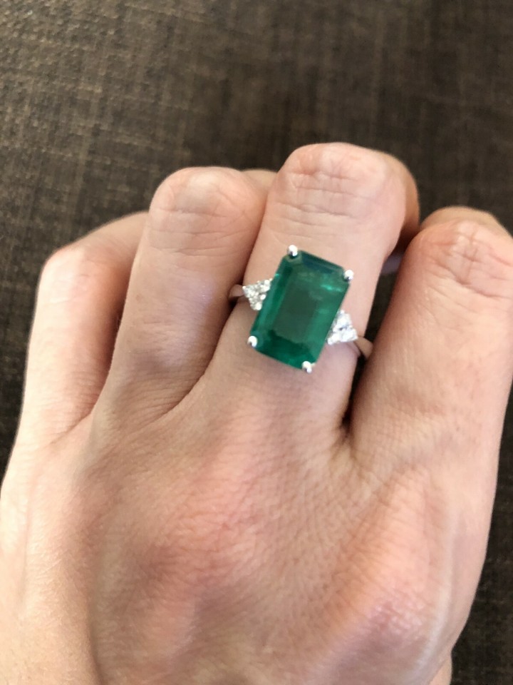 18ct White Gold Stunning Vivid Green Emerald & Diamond Estate Ring eBay