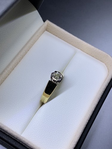 0.35ct Diamond chunky solitaire engagement ring 18ct yellow gold 3.7g - Picture 5 of 7