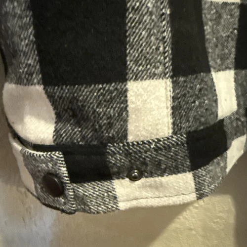 Distortion Unisex  Wool Flannel Jacket Size Small Plaid 2 Side Pocket NEW image 7