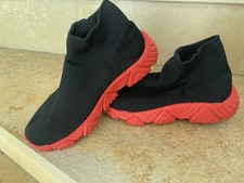 Sneaker, schwarz, rote Sohle zum Reinschlüpfen, leichte Schuhe Größe 37