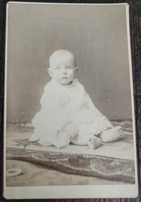 Antique Cabinet Card Baby Photo Grant Pass Oregon Identified Creepy Infant