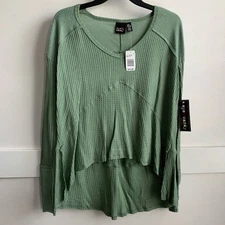 NWT EYE CANDY Green Thermal V-Neck Long Sleeve Shirt Size Small