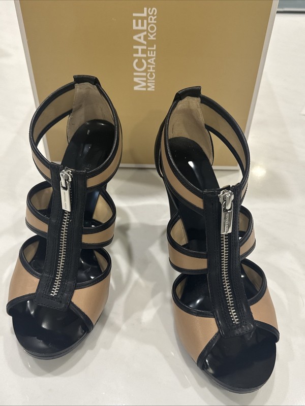 Michael Kors Berkeley T- strap Toffee/Black Size 8.5 Leather Heels