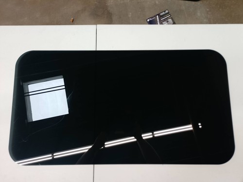IMPERFECT Peterbilt / Unibilt Rear Sleeper Window Tinted