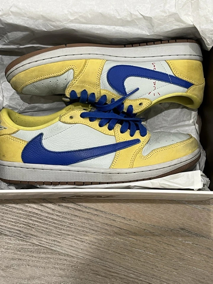 Travis Scott Canary Women's Sneakers Size 9.5W/8M (Used With New Box) - Image 3 of 4