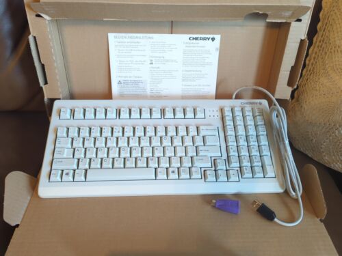 Cherry Compact 104 Key USB/PS2 MX Gold Keyswitch Gray Keyboard G80-1800LPCEU-0