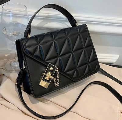 Chic Black Leather Crossbody Bag with Adjustable Strap