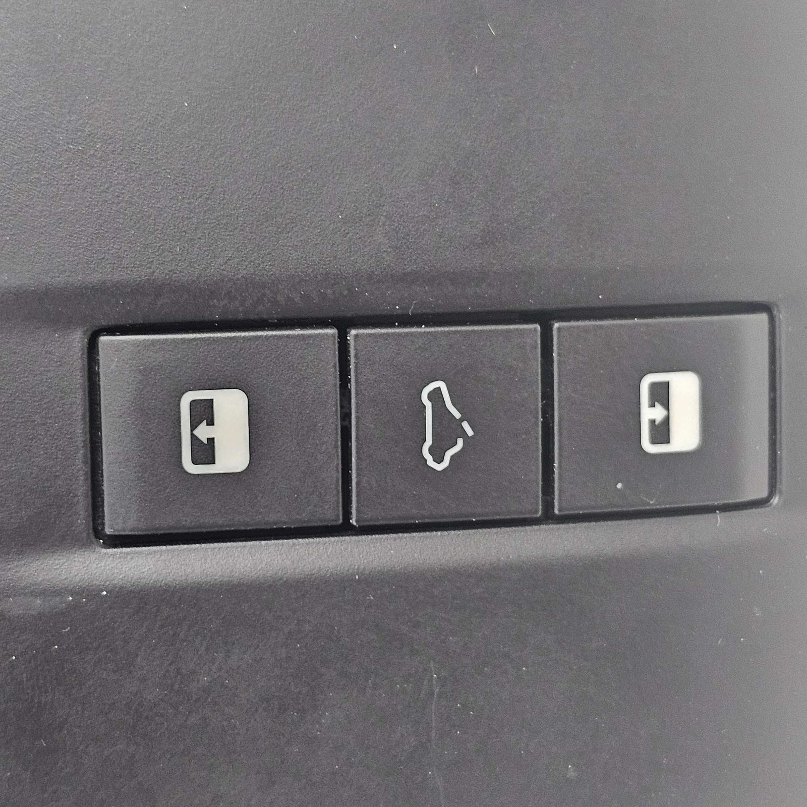 2015 Maserati Quattroporte VI Dome Light Sunroof Control Module 06700246990