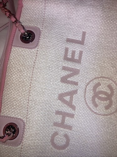 Chanel Deauville Tote - Authentic - Picture 4 of 10