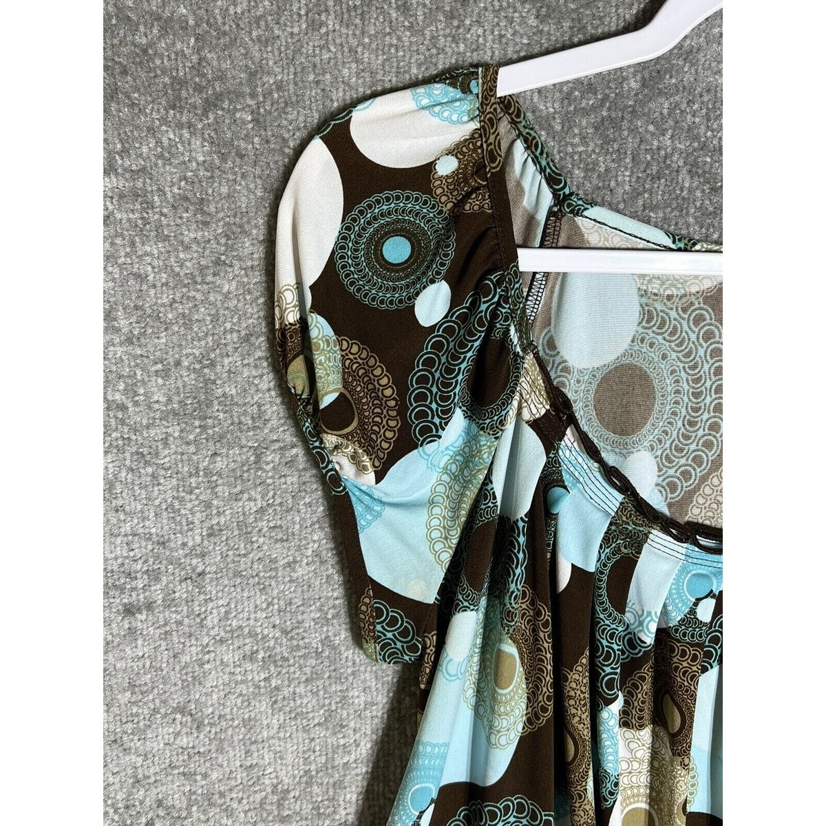 New Directions Geometric Ruffle Pleated Scoop Neck Top Womens Size