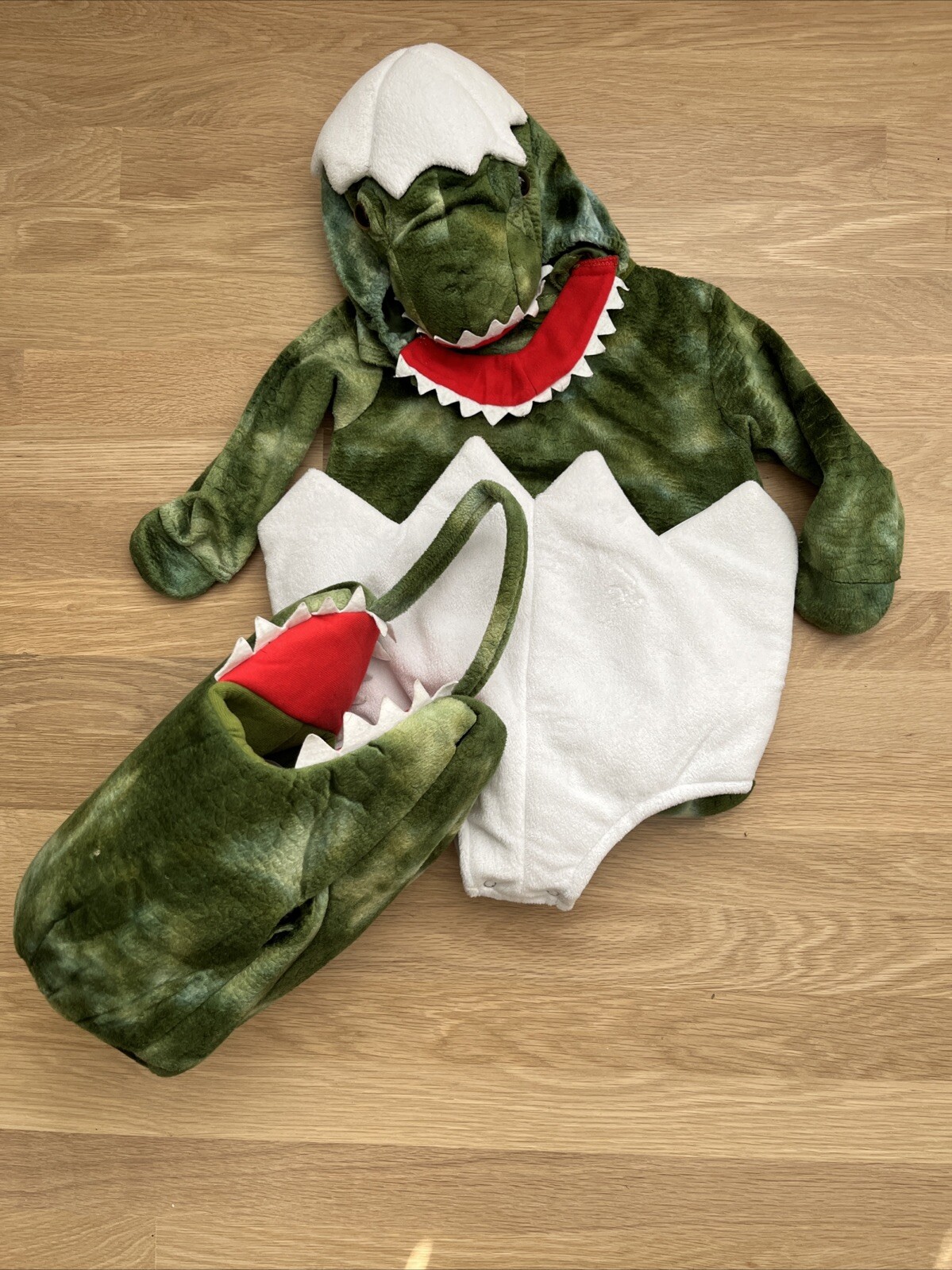 Pottery Barn Dinosaur Costumenull