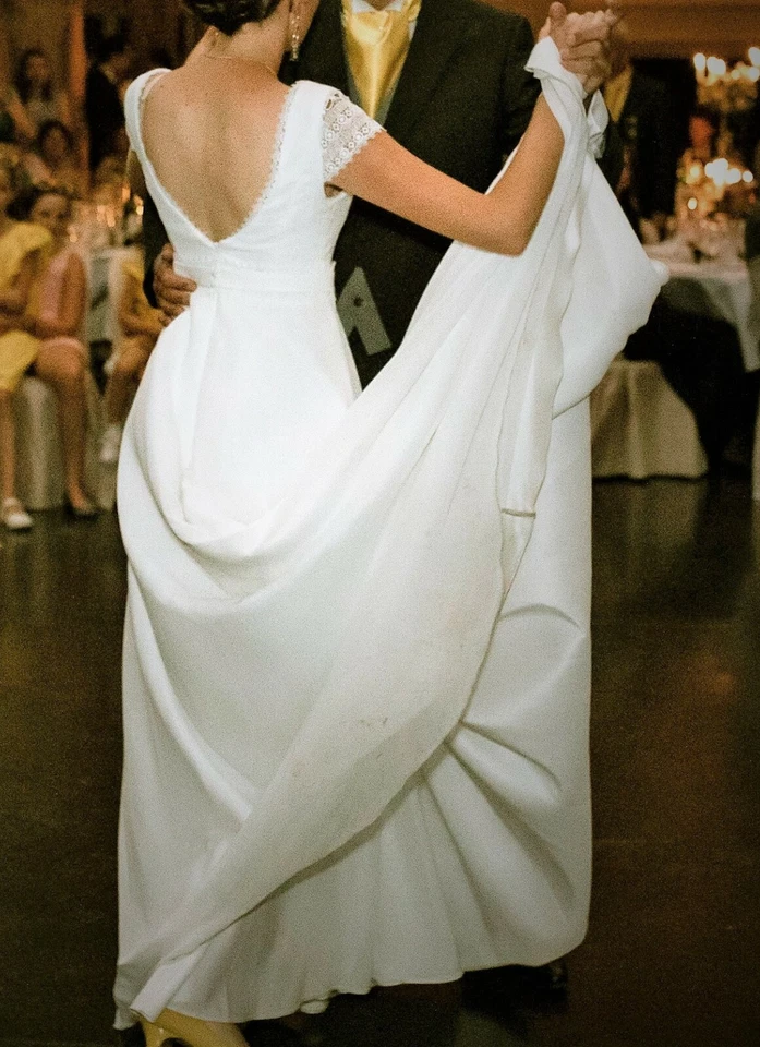 Robe de mariée trapèze, guipure & mousseline, dos en V, taille 34- 36 - Photo 4/4