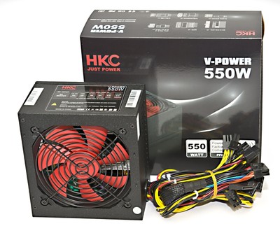 550 WATT HKC  W GAMER PC Computer ATX Netzteil SATA PCI-E SILENT 12 cm Lüfter