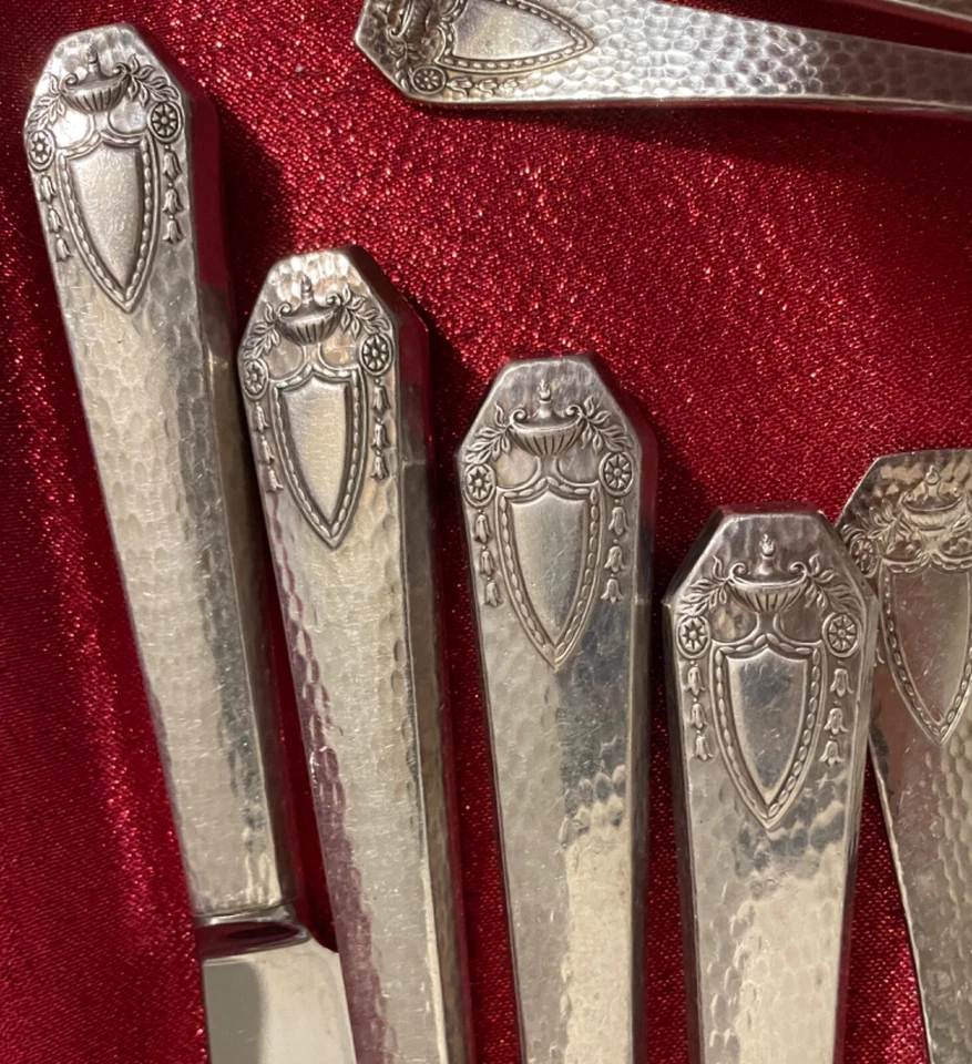 Plato de plata Heráldico 1847 Rogers usado en excelente estado juego de inicio de 4 ajustes de lugar para cenar Foto 2 de 4