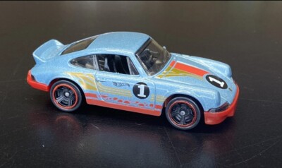 Hot Wheels 2025 Mystery Models Series 1 #1 Porsche 911 Carrera RS