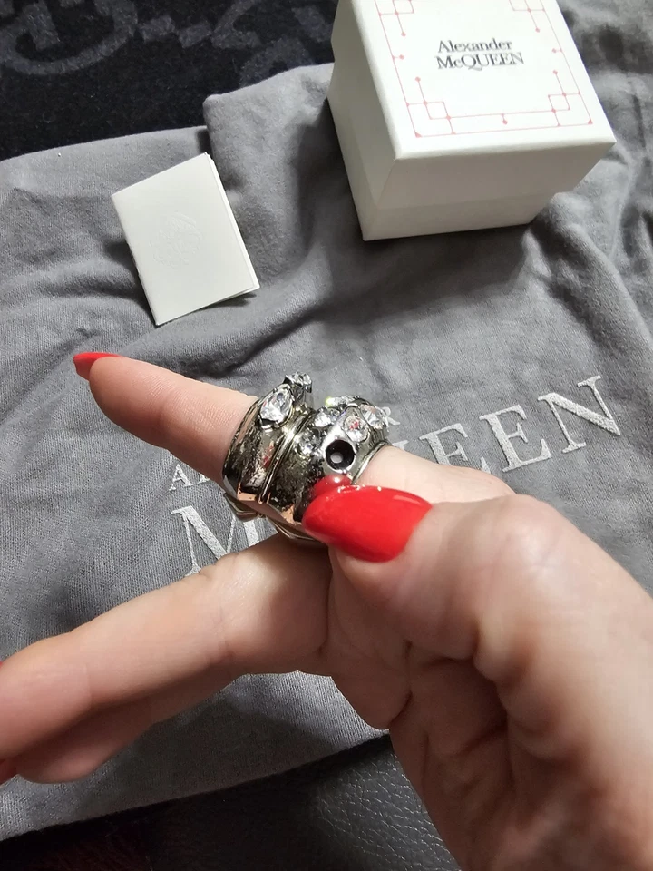 Alexander McQueen Women's Silver Accumulation Crystal Ring 15 - Image 4 of 4