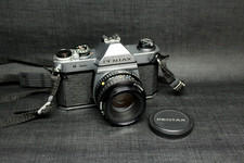 GREAT Pentax K-1000 35mm film Camera with a 50mm f2 Lens, FULLY TESTED