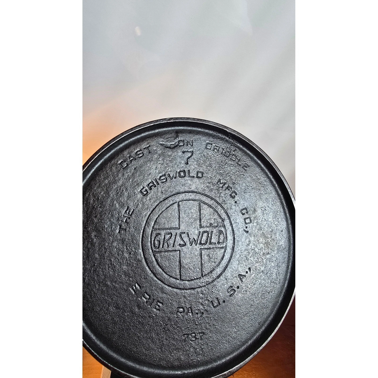 Griswold No 7 Cast Iron Griddle 737 Large Logo Erie PA USA Vintage Round Pan