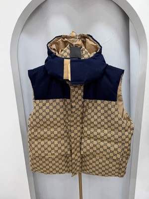 Gucci Department Store Edition GG Canvas Daunenweste mit abnehmbarer Kapuze 139782681 [U]