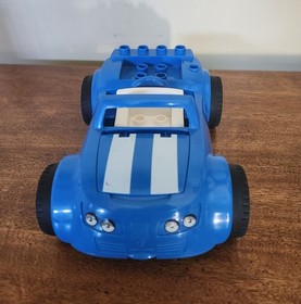 Lego Duplo Bib Blue Car MG 2509 From The Set  5640 Dated 2008