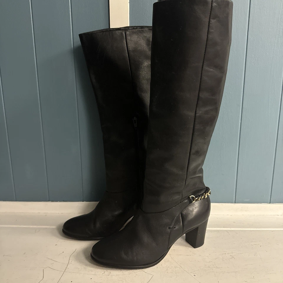 Johnston and Murphy Knee High Tall Leather Black Calfskin Gold Chain Boot 8.5 - Image 2 of 4