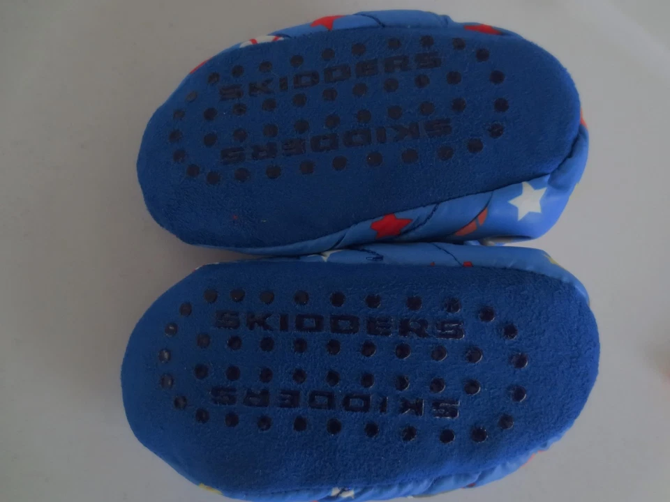 Niño Pequeño *12*18*24* Meses DESLIZADORES Botines Hinchados Zapatillas Agarre Pelota Deportiva Foto 4 de 4