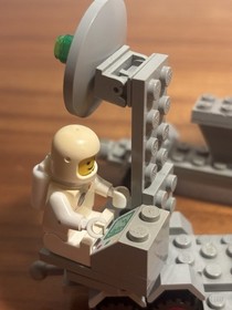 LEGO Space: Mobile Rocket Launcher (897)