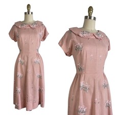 Vintage 1960s Pink Linen Embroidered Dress with Peter Pan Collar Size M