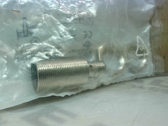 Balluff BES M18ME-PSC80B-S04G-003 Proximity Sensor 160261 Factory Sealed-Factory img