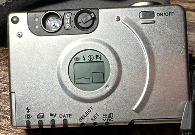 Canon IXUS II 3.2MP Retro Vintage Compact Digital Film Camera