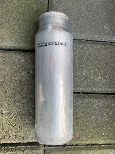 ORIGINAL PORSCHE ERSATZTEIL TROCKNER 944 573 143 01 defekt