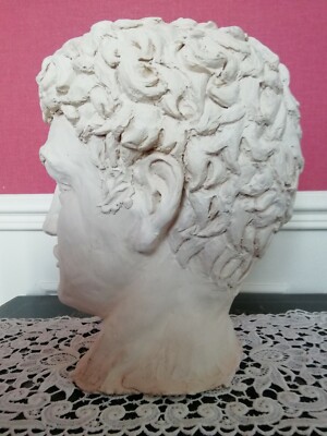 Buste Sculpture En Plâtre Blanc - Homme Avec Baiser Rouge - Fait Main - Occasion