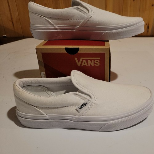 vans classic triple white