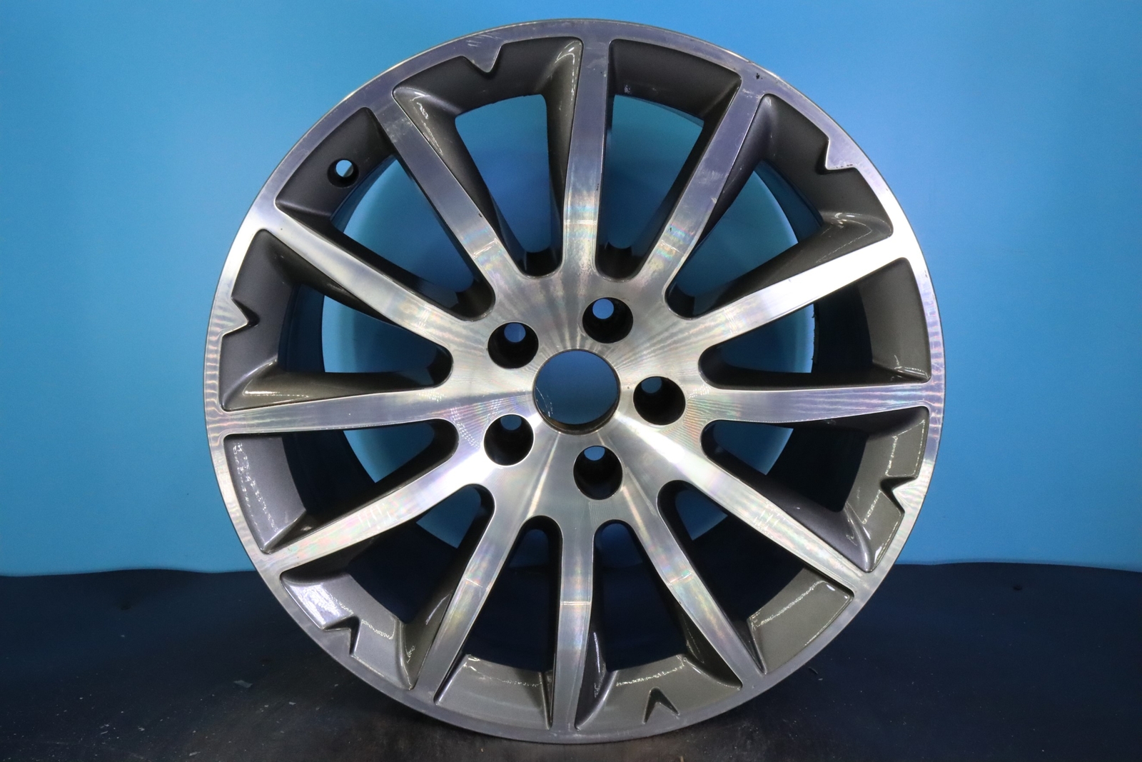 Maserati Ghibli 2013 14 15 16 17 2018 18" OEM Rim Wheel Rear 96001 670010981 986