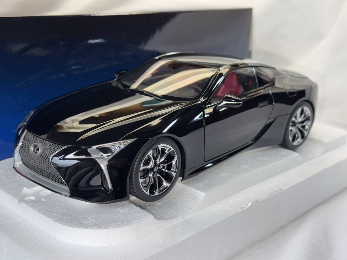 AUTOart Lexus LC 500 Black Dark Rose interior 78874