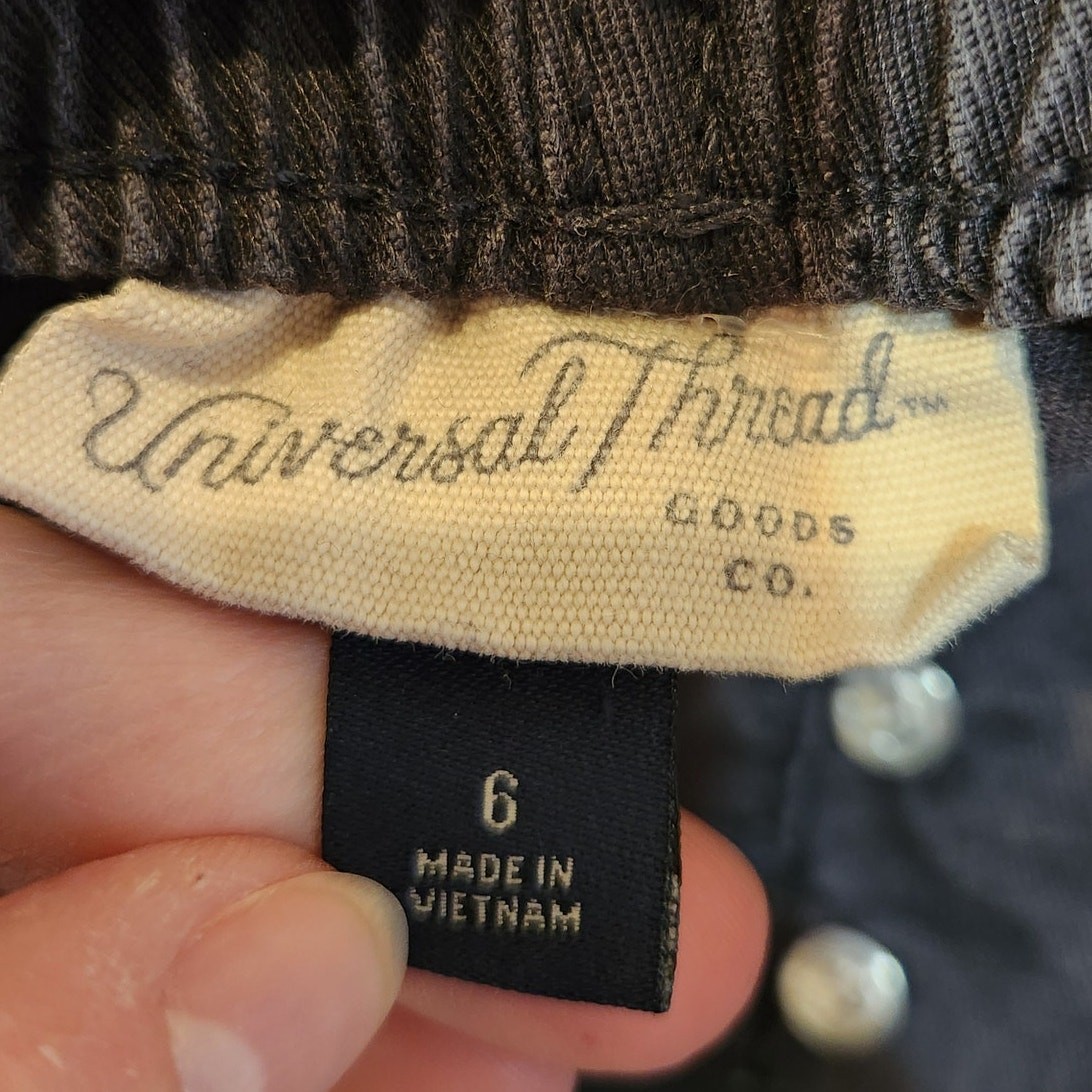 Universal Thread Black Denim Ruffled High Rise Pa… - image 6