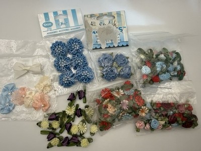 VTG LOT MINI/SMALL SATIN RIBBON ROSE BOWS PEARLS FLOWERS MULTICOLOR CRAFTS DOLLS