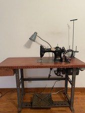 Rare Singer 95-40 Industrial Sewing Machine In Working Condition With Feet