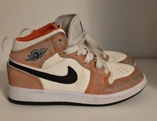 Nike Air Jordan 1 Mid SE Boys Size 12C Orange White Athletic Shoes Sneakers Kids