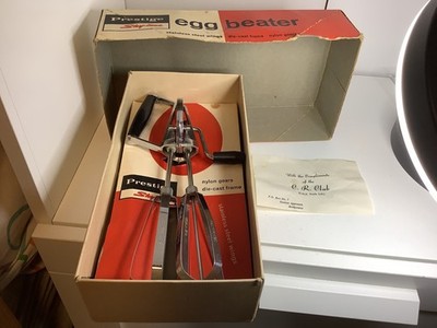 Prestige Sky-line. Schneebesen Eierschläger Vintage. Schwarze Griffe. Nylon Zahnräder. Boxed