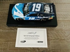 Martin Truex Jr -  AUTOGRAPHED - 2019 #19 Auto Owners Camry - ARC 1:24 diecast