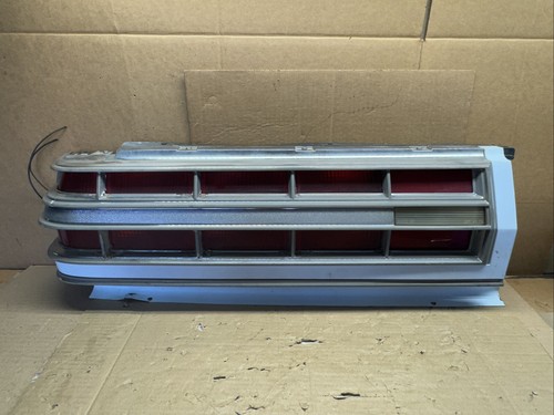1979 PONTIAC BONNEVILLE LH DRIVERS TAIL LIGHT USED - Picture 3 of 24