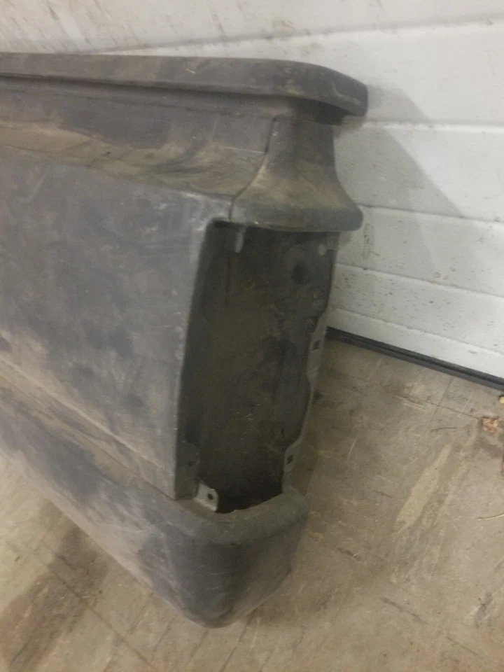 Camión Toyota caja lado 76 pulgadas OEM nuevo finales de 80 lado del conductor Foto 4 de 4