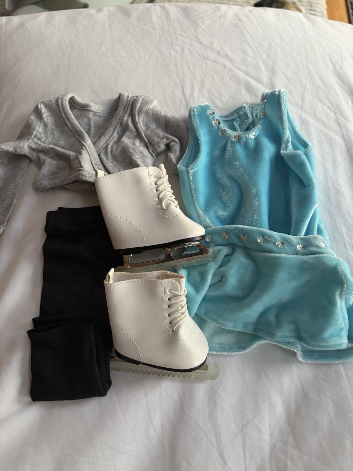 American Girl Doll 2 in 1 Ice Skating 2 Outfits And Skates