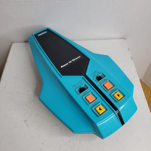 BANBINO Race'N'Chase FL LSI Vintage Handheld Race Game Works (USA Seller) - Picture 4 of 9
